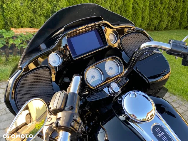 Harley-Davidson Touring Road Glide - 18