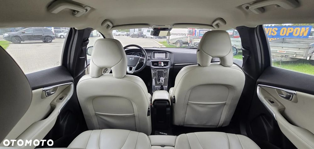 Volvo V40 - 29
