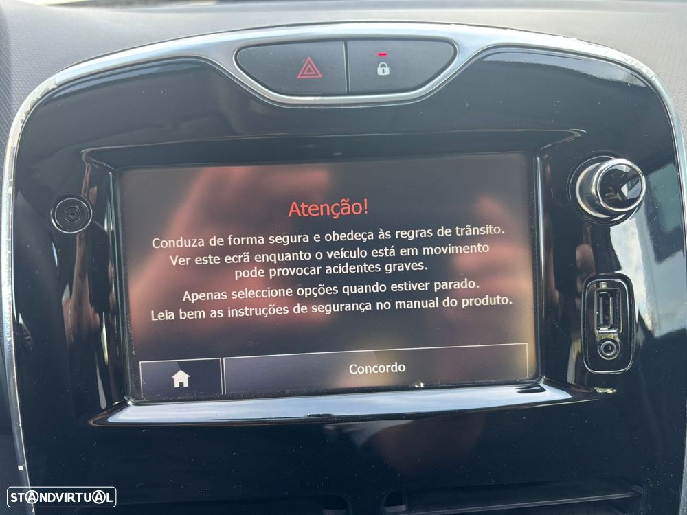 Renault Clio 0.9 TCE Luxe - 29