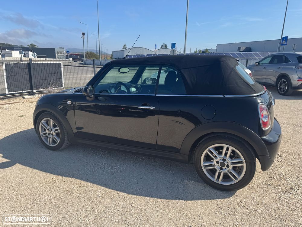 MINI Cabrio Cooper D - 14