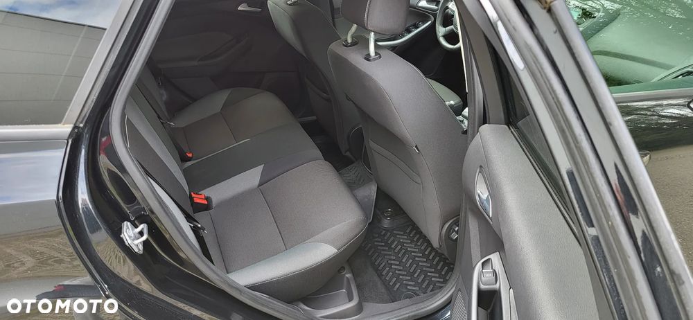 Ford Focus 1.6 TI-VCT Champions Edition - 17