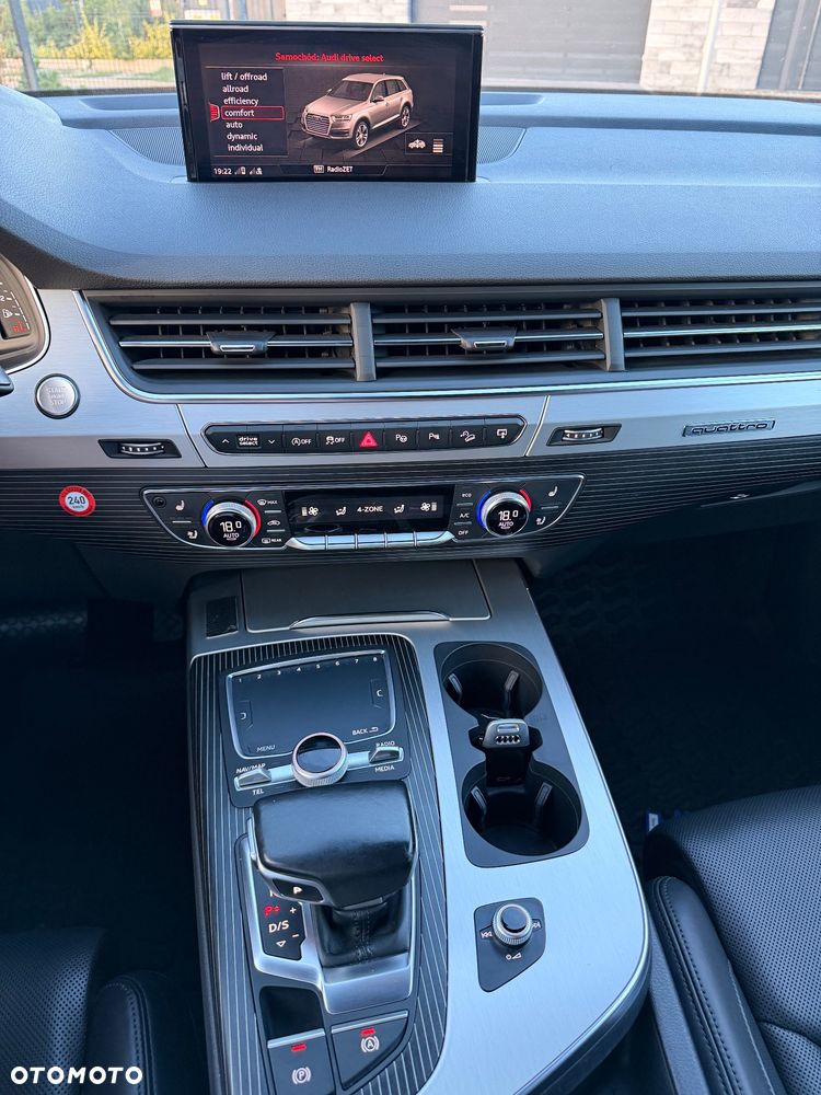 Audi Q7 - 15