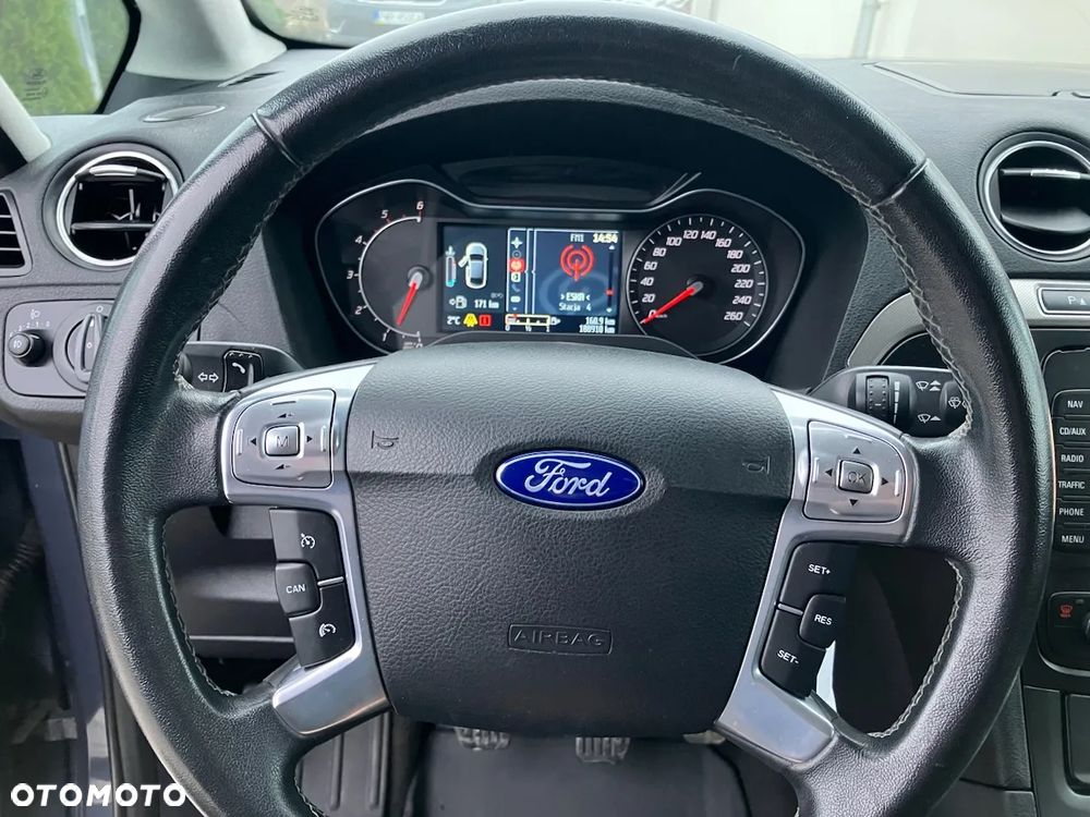 Ford Galaxy 2.0 TDCi Titanium - 32