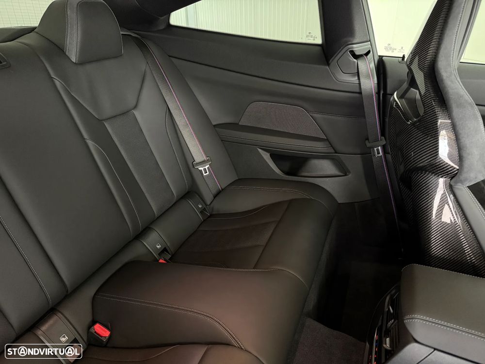 BMW M4 Competition Pack 50 anos M - 32
