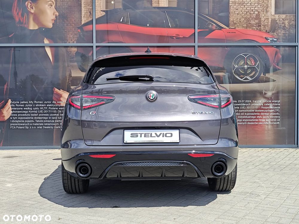 Alfa Romeo Stelvio 23 - 5