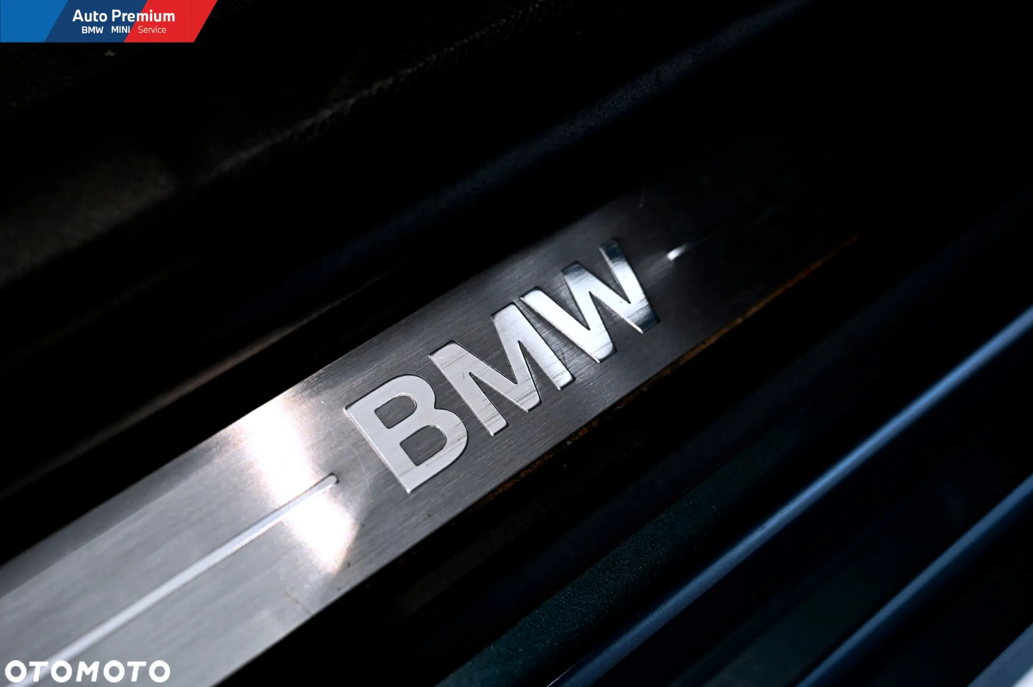 BMW Seria 3 330i xDrive Sport Line - 13