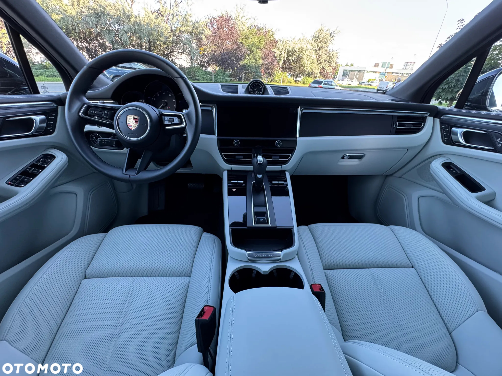 Porsche Macan T - 11