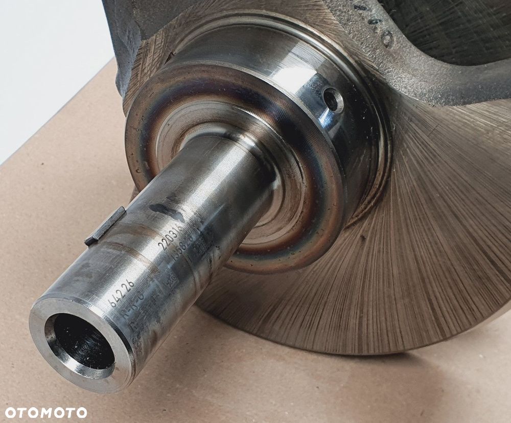 WAŁ KORBOWY MERCEDES GL X164 3.0 CDI V6 642940 - 2