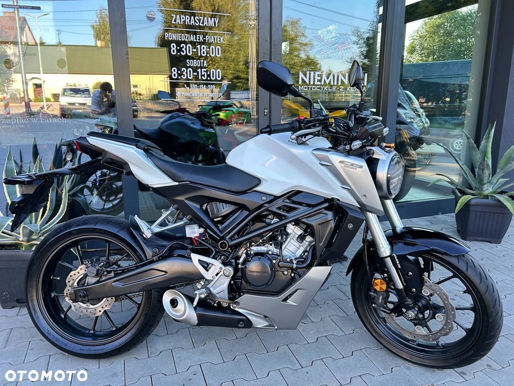 Honda CB - 23