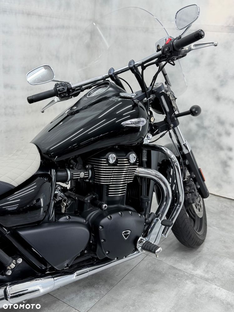 Triumph Thunderbird - 17