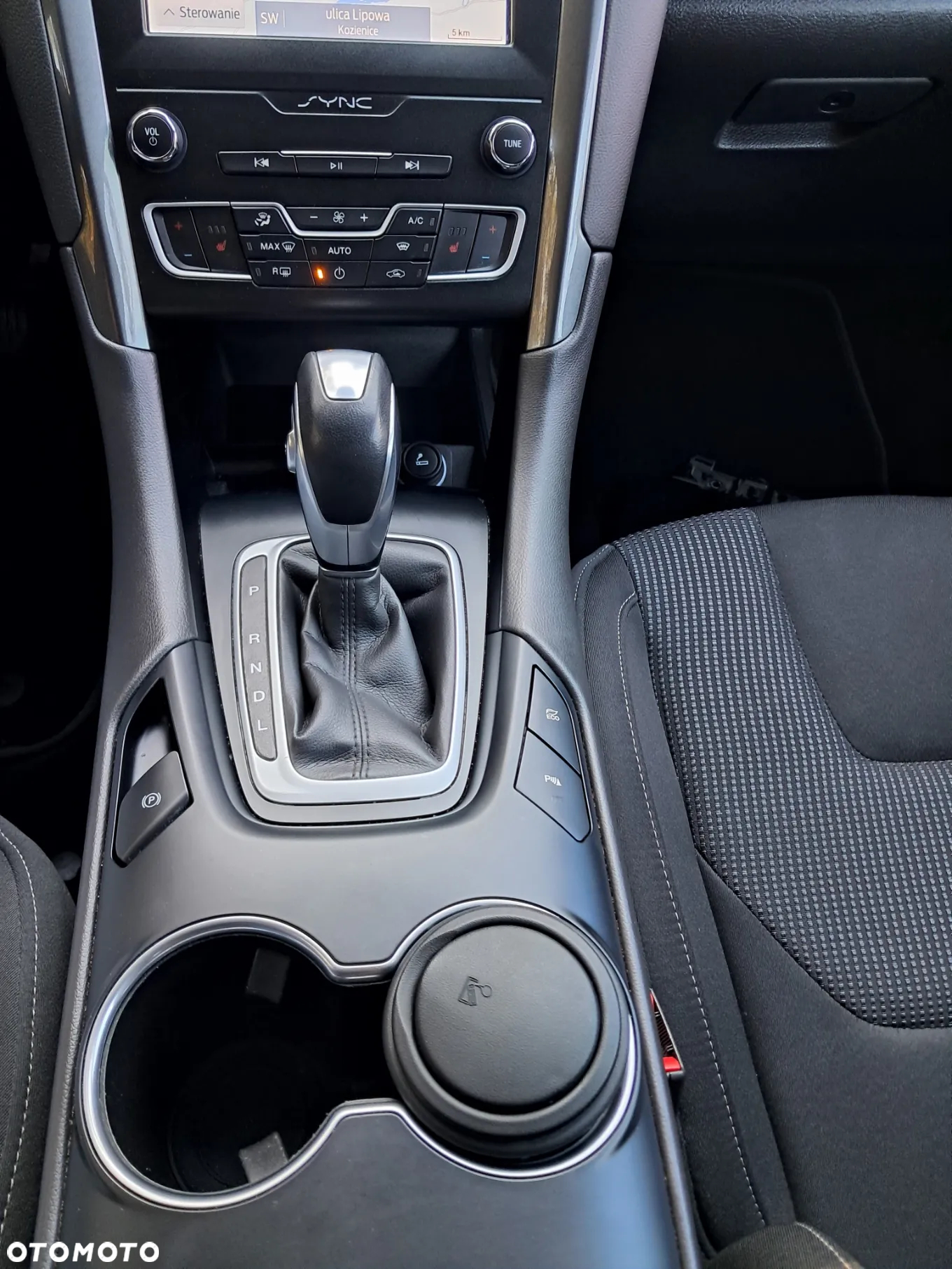Ford Mondeo Turnier 2.0 Ti-VCT Hybrid Business Edition - 25