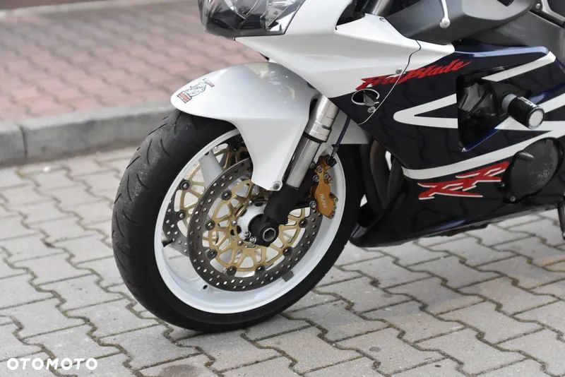 Honda CBR - 24