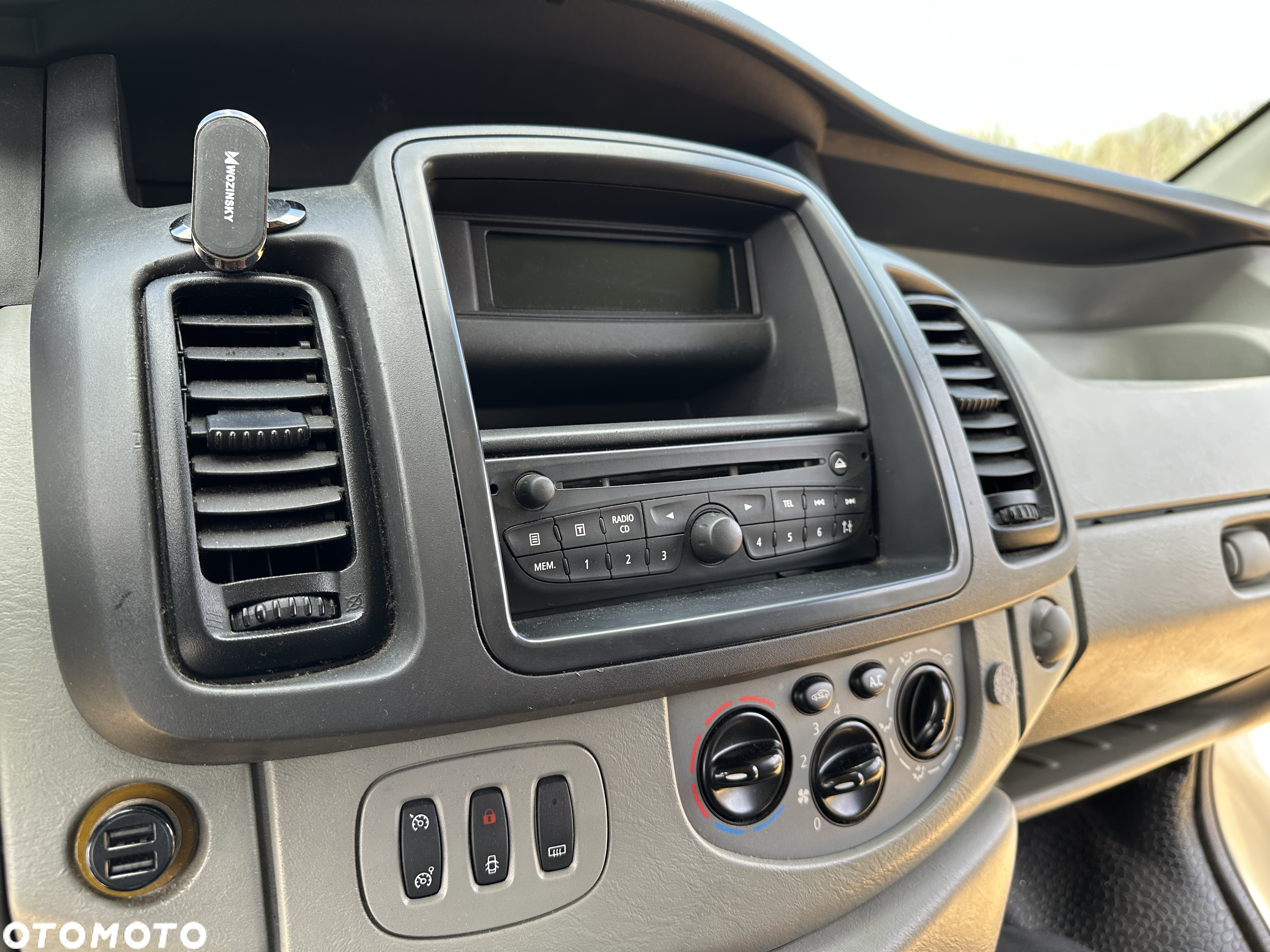 Renault Trafic - 22
