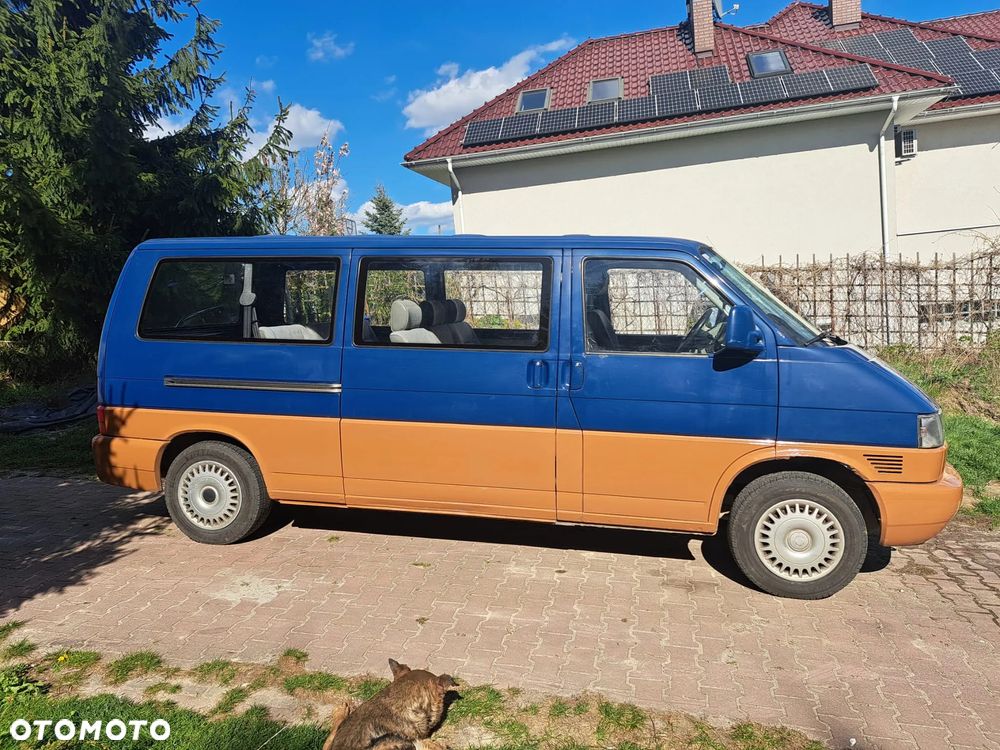 Volkswagen Caravelle - 4