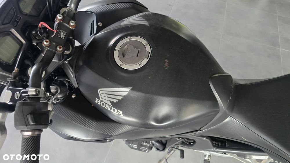 Honda CB - 10