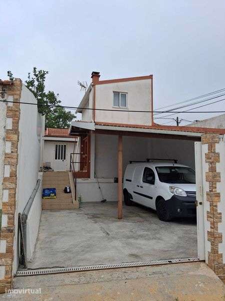 Arrenda-se Moradia M3 + 1  em Pereira - Grande imagem: 2/12