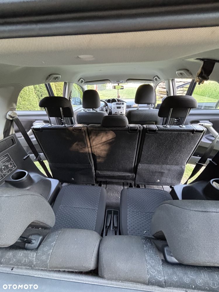 Toyota Verso 2.0 D-4D 2010 7os - 8