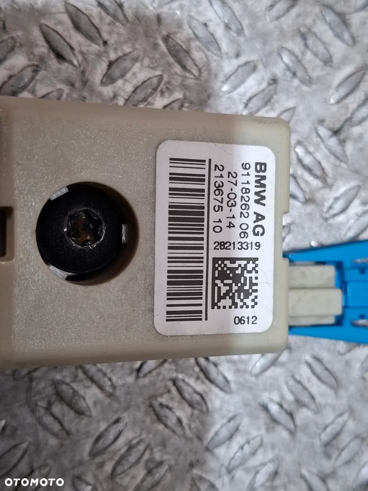 Wzmacniacz antenowy BMW 5 F10 - F11 Rok 2014nr 911826206 (sztuka) - 2