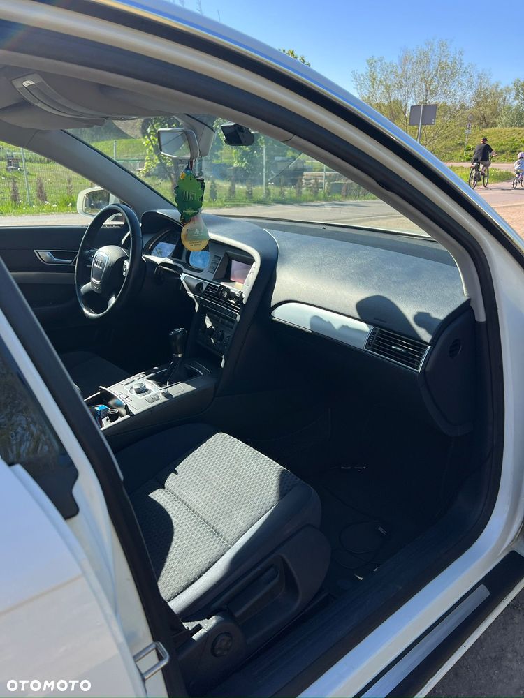 Audi A6 Limousine 2.4 - 15