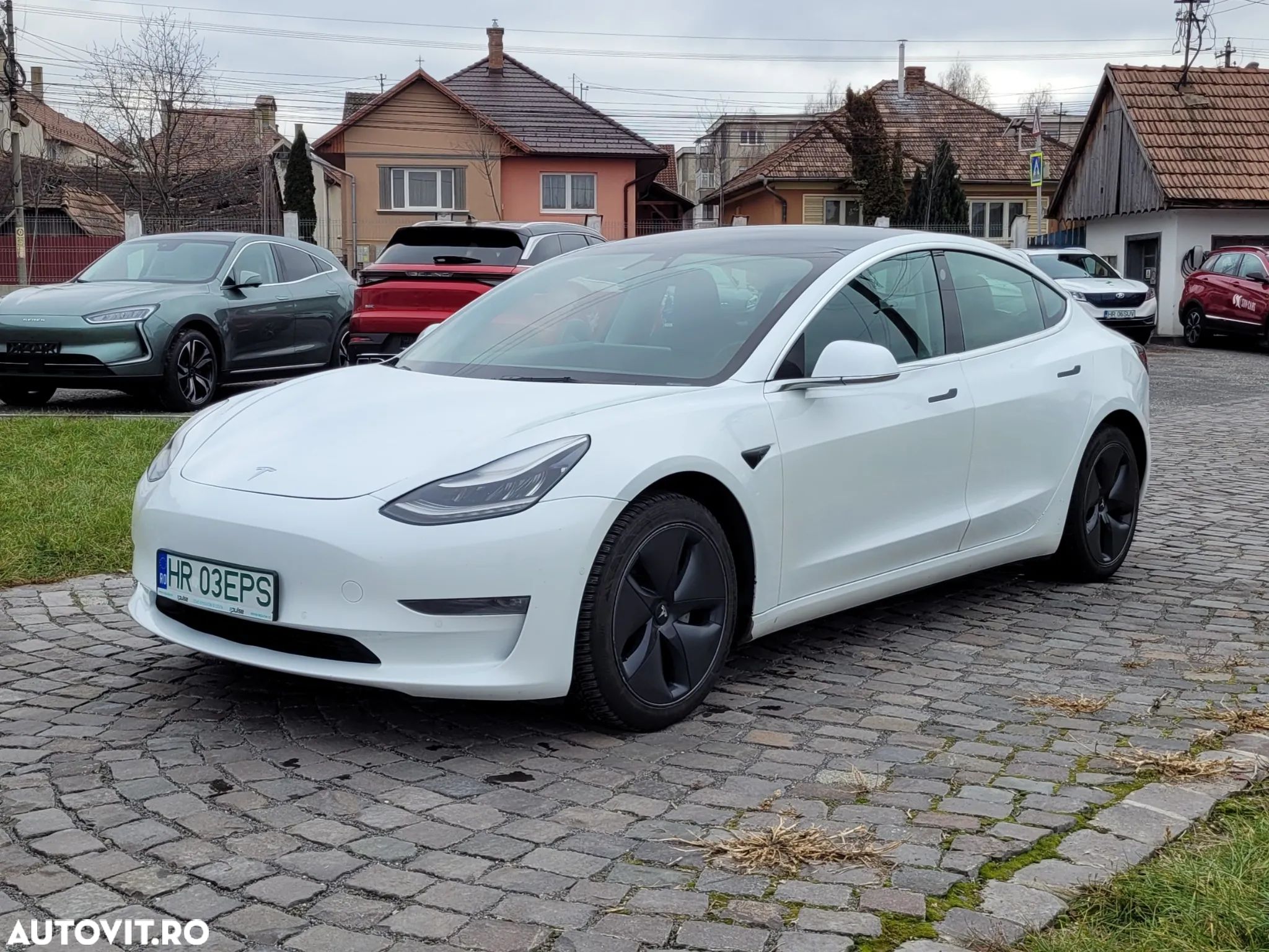 Tesla Model 3 - 1