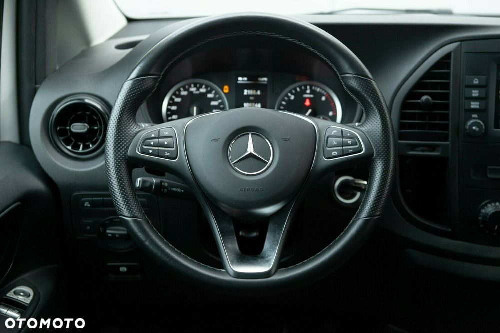 Mercedes-Benz Vito - 21