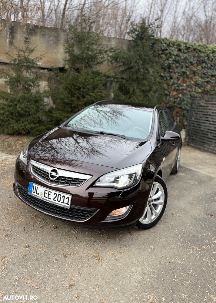 Opel Astra 2.0 CDTI Exklusiv - 1