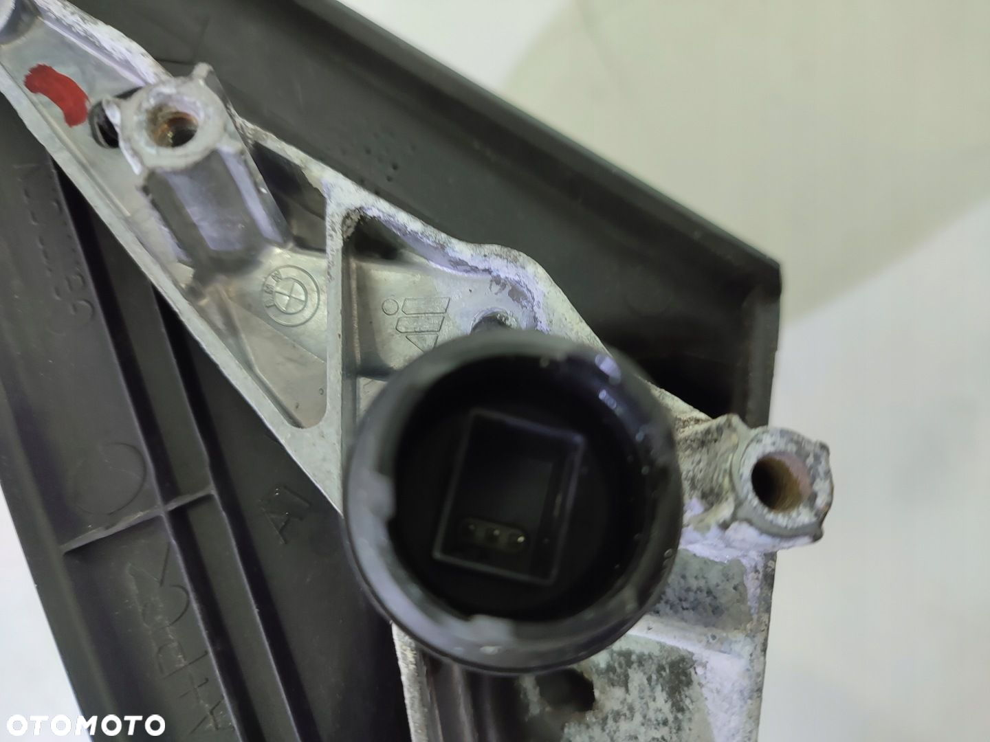 BMW E90 E91 PRAWE LUSTERKO LIFT A52 3-PIN EUROPA - 4