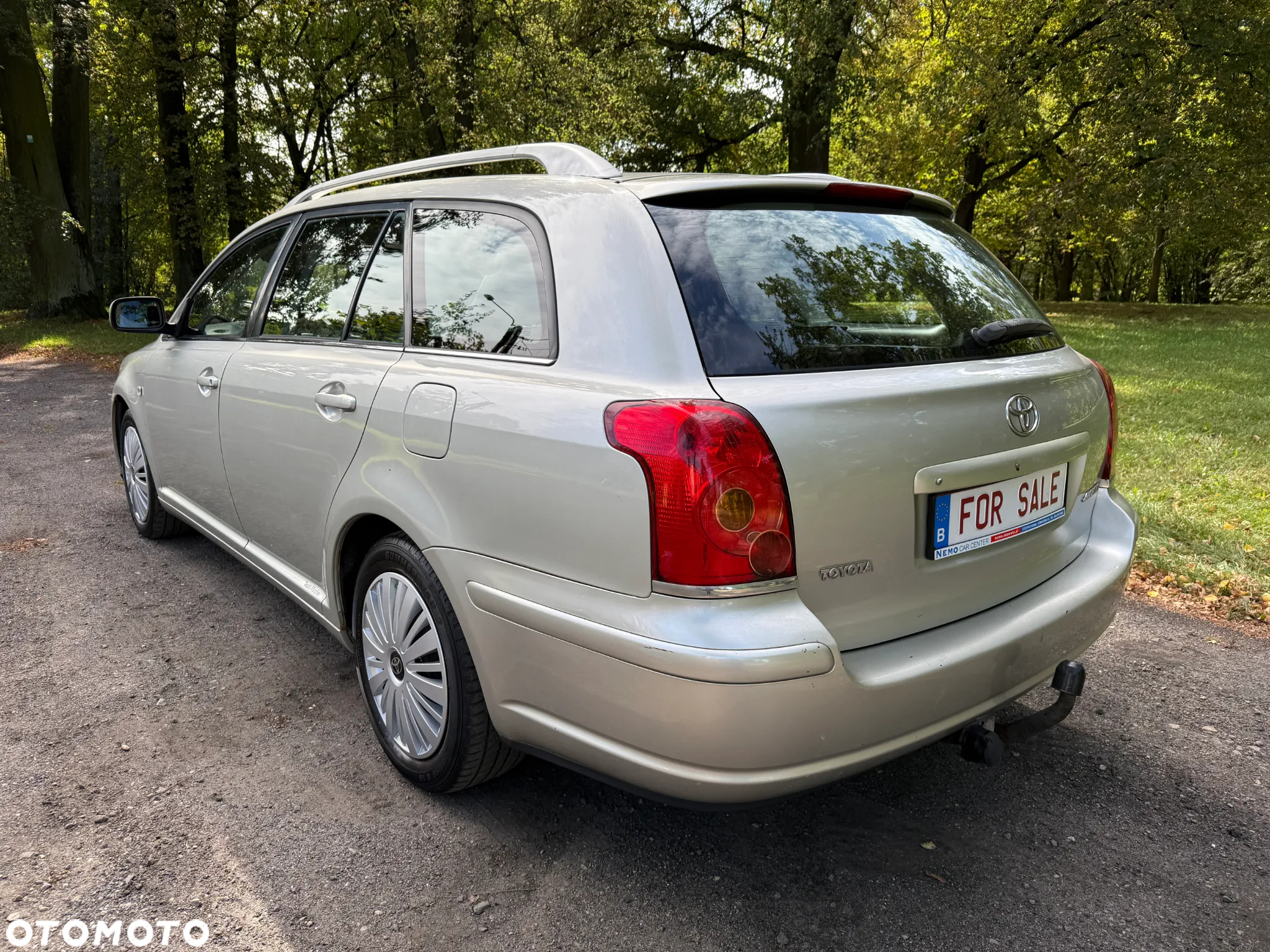 Toyota Avensis 1.8 VVT-i Sol - 11