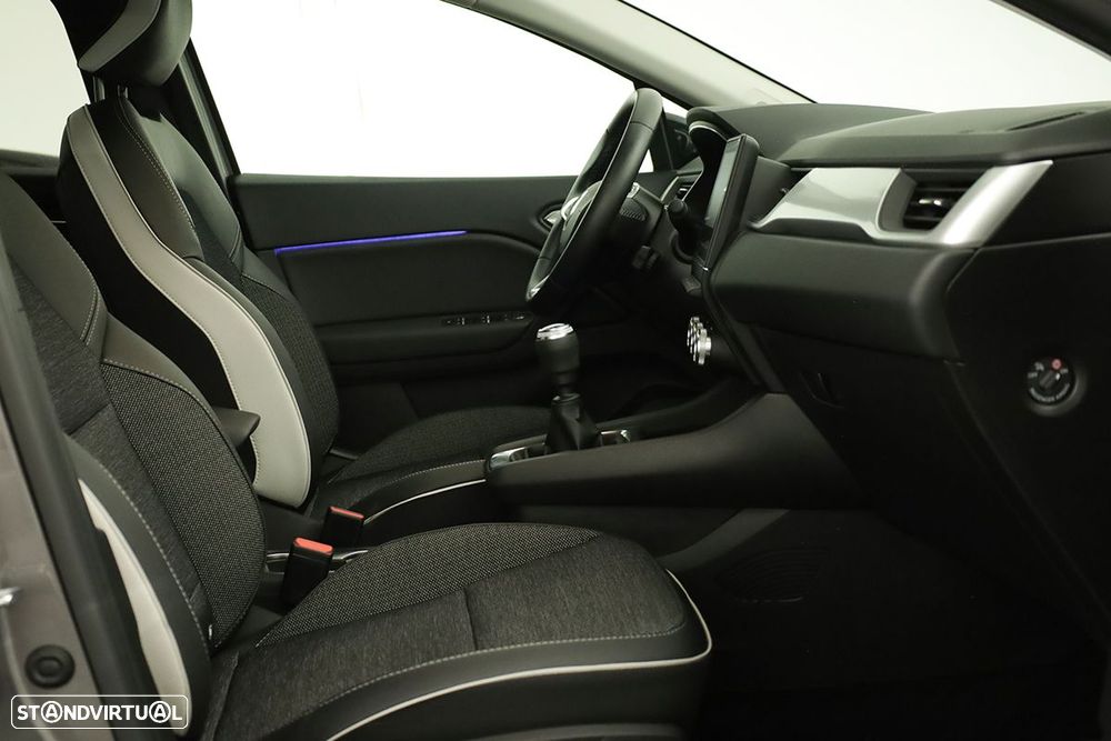 Renault Captur 1.0 TCe Techno Bi-Fuel - 23