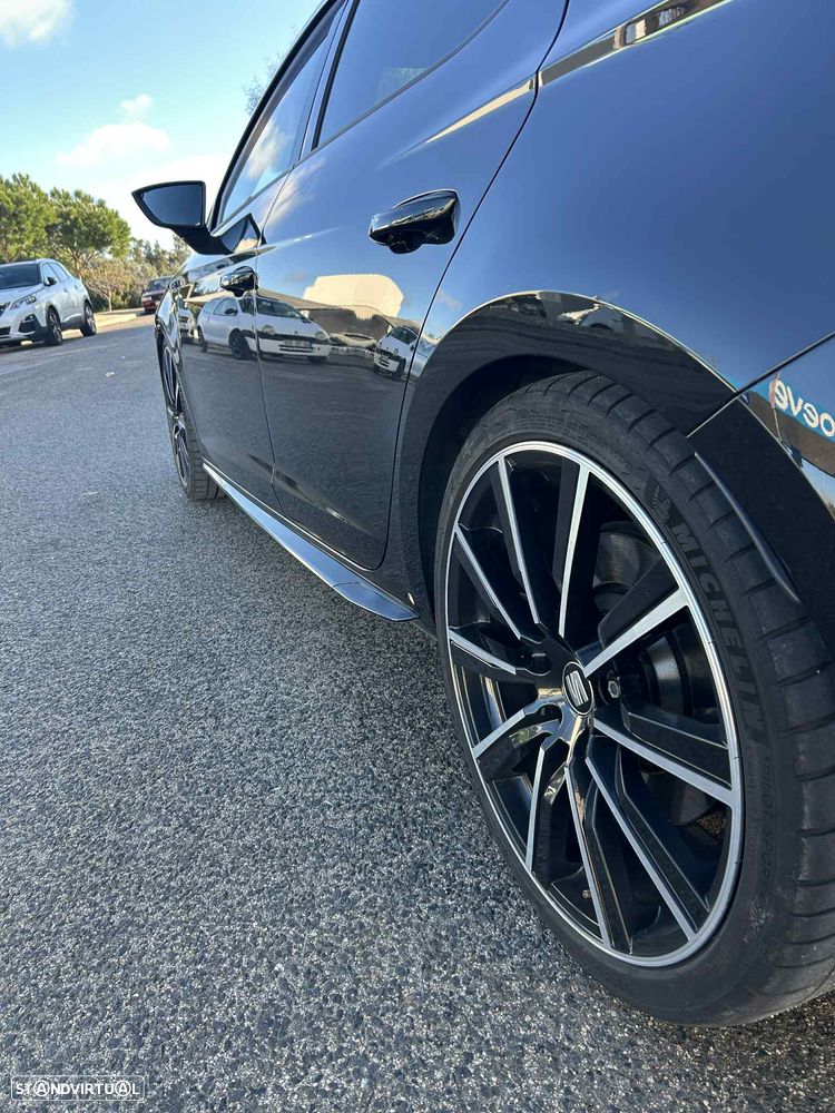 SEAT Leon 2.0 TSI Cupra DSG S/S - 4