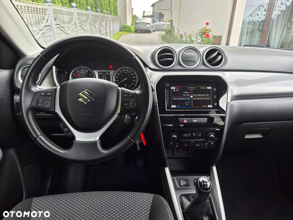 Suzuki Vitara 1.6 Comfort 2WD - 12