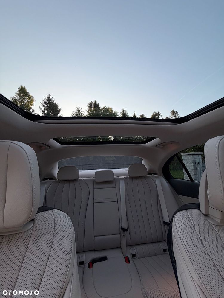 Mercedes-Benz Klasa E 300 de PHEV 4-Matic Exclusive 9G-Tronic - 16