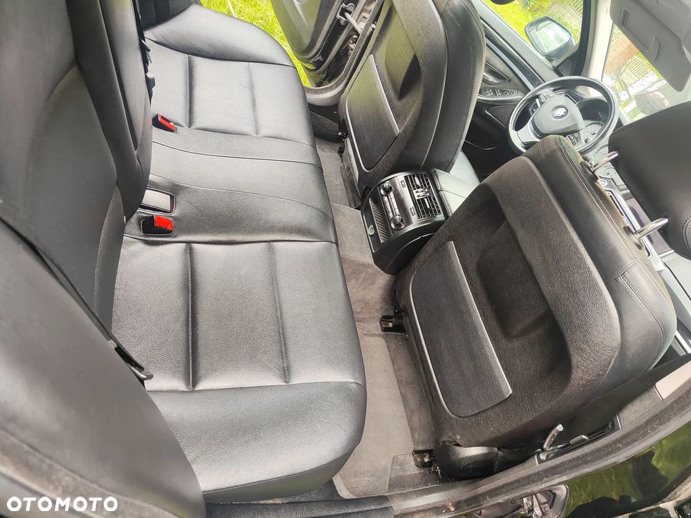 BMW Seria 5 530d xDrive Modern Line - 7