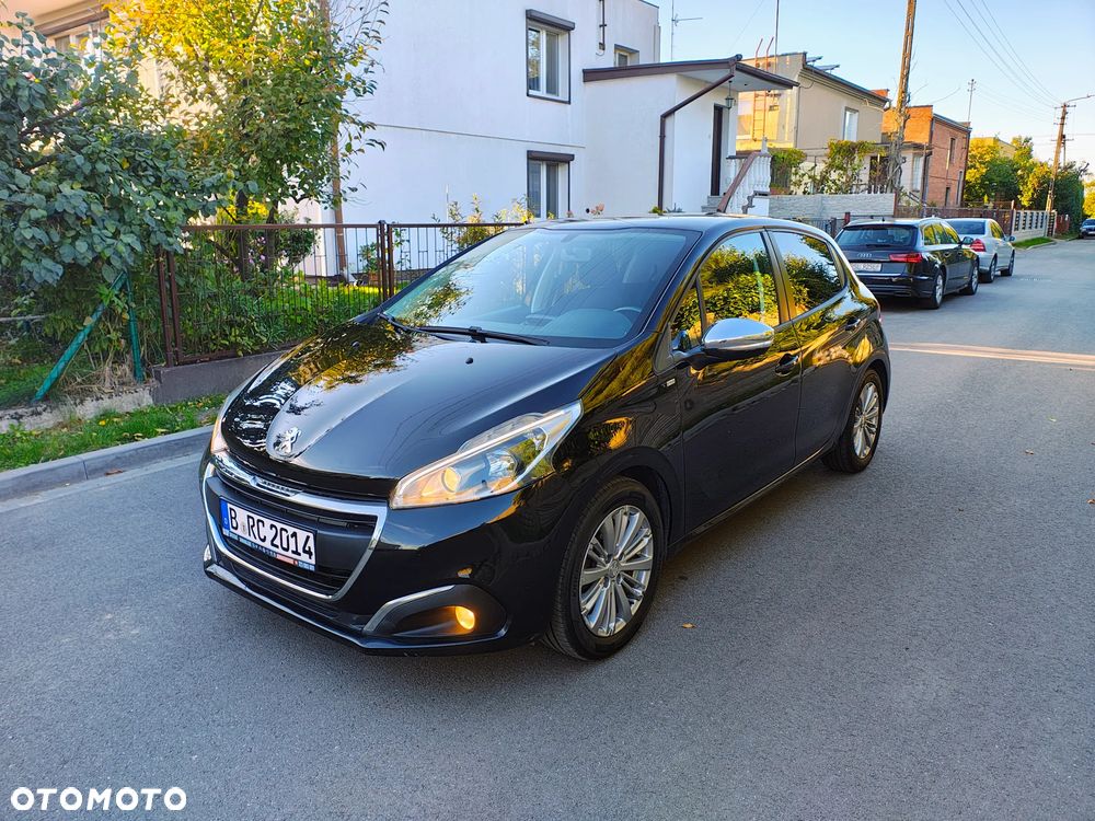 Peugeot 208 1.2 PureTech Style - 1
