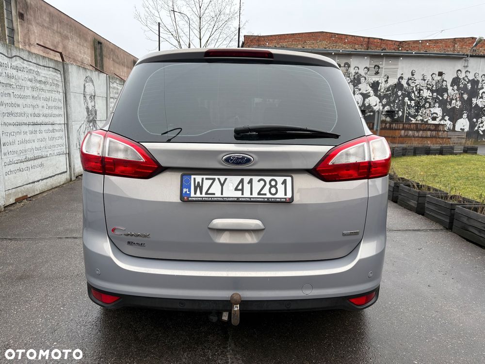 Ford Grand C-MAX - 24