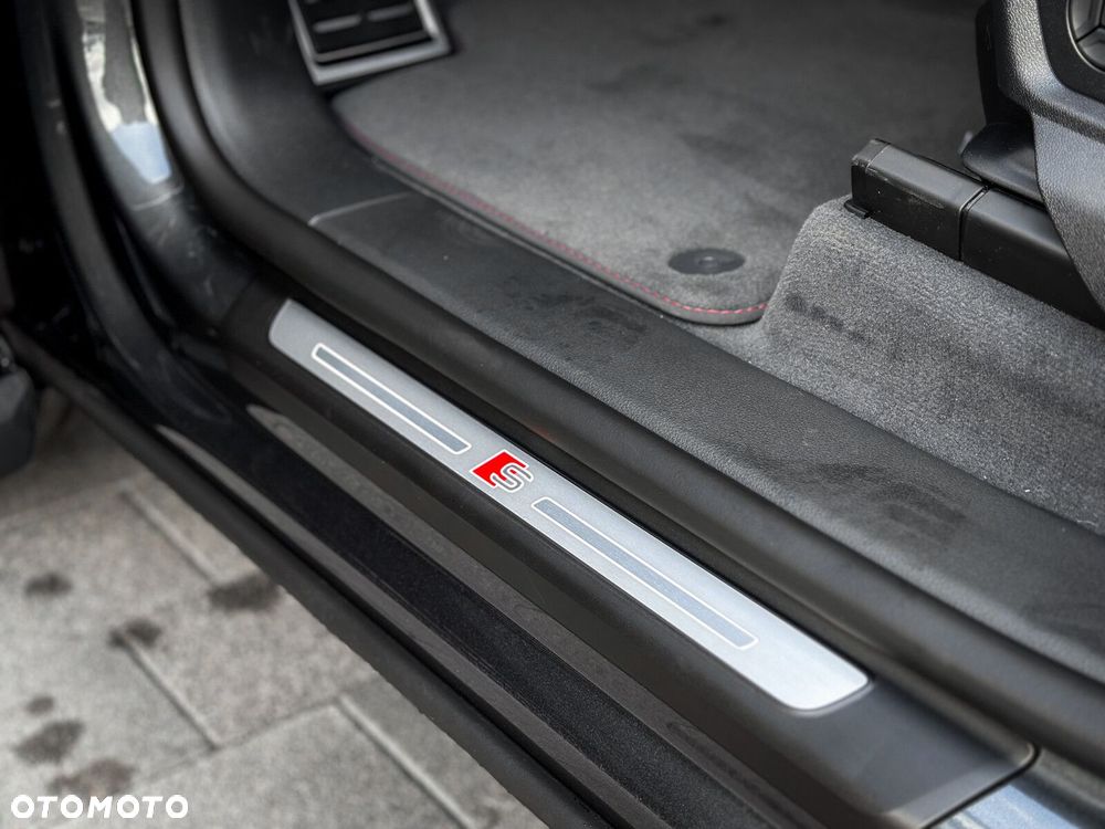 Audi SQ8 - 17