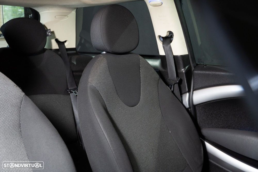 MINI 3 Portas One D - 10