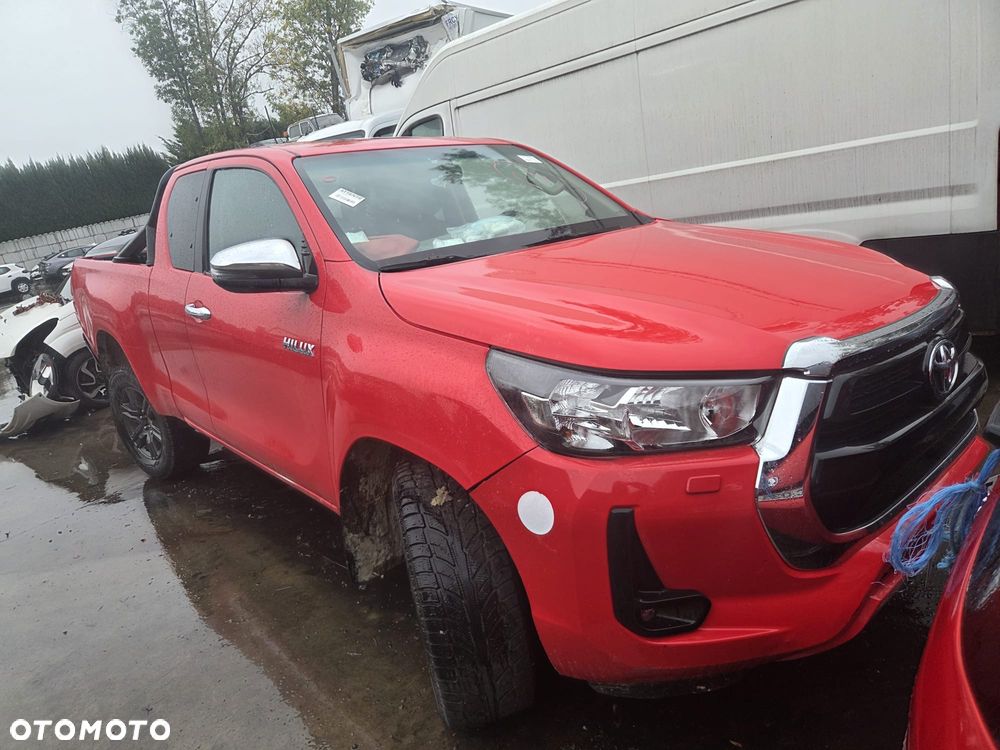 Toyota Hilux - 3