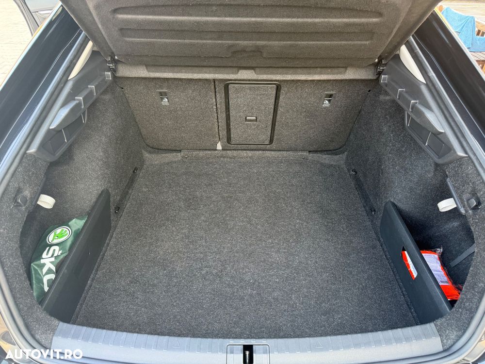 Skoda Octavia 2.0 TDI DSG Style - 38