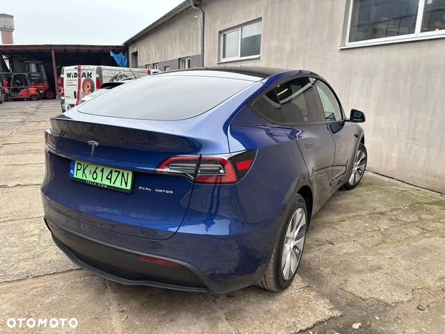 Tesla Y Long Range Dual Motor AWD - 4