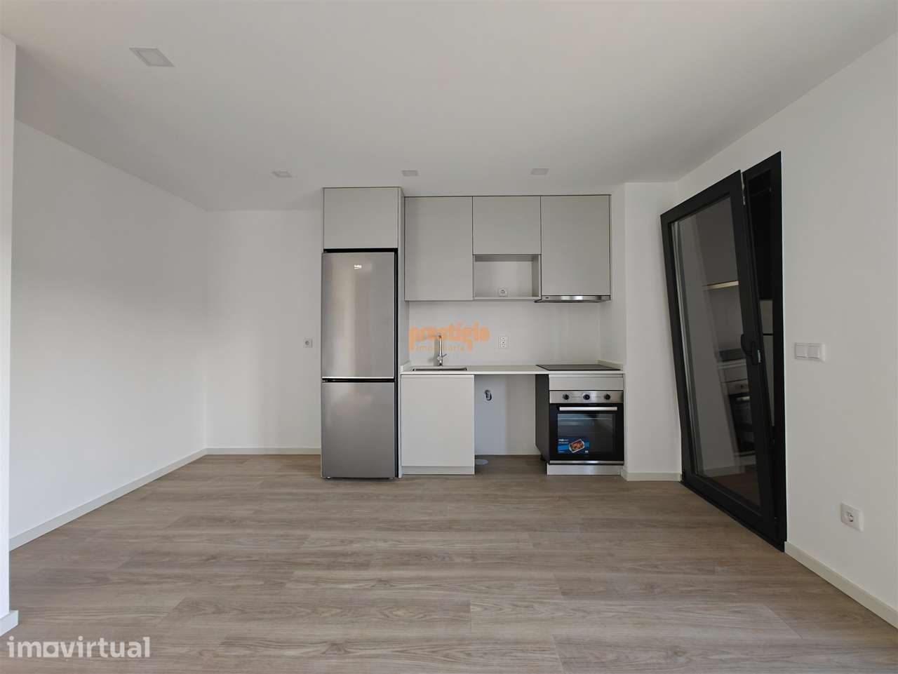 Apartamento T1 Venda em Este (São Pedro e São Mamede),Braga - Grande imagem: 3/18
