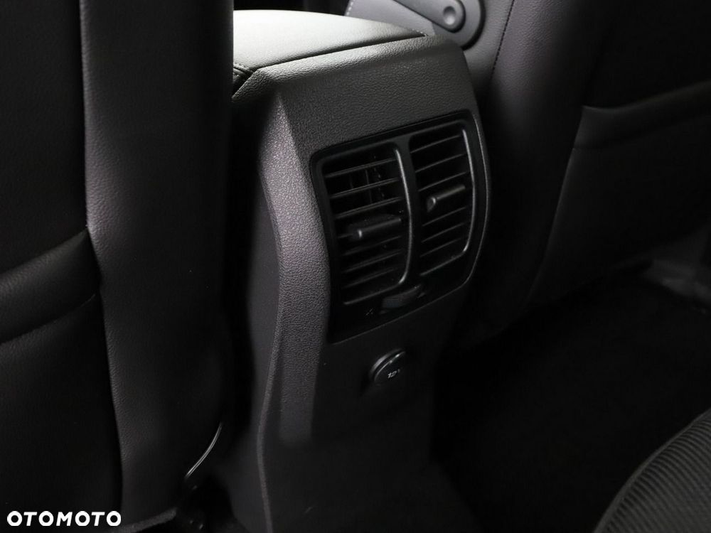 Ford C-MAX 1.5 EcoBoost Start-Stop-System Titanium - 35