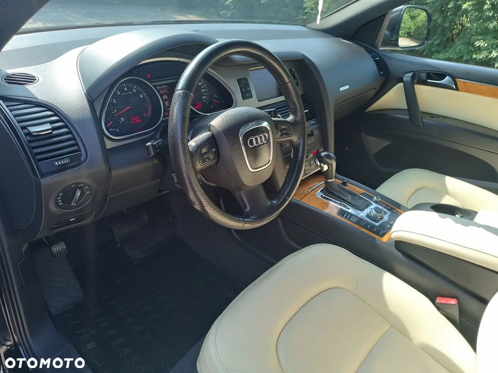 Audi Q7 4.2 FSI Quattro Tiptronic - 10