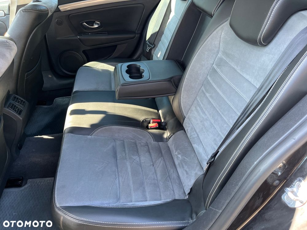 Renault Laguna 2.0 dCi Initiale - 12