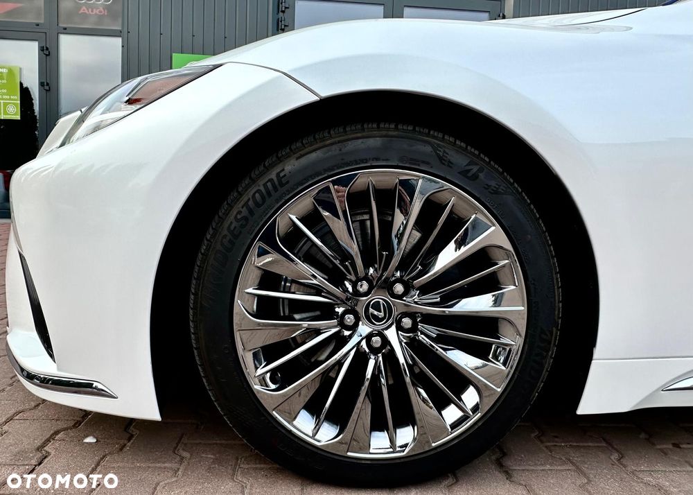 Lexus LS - 22
