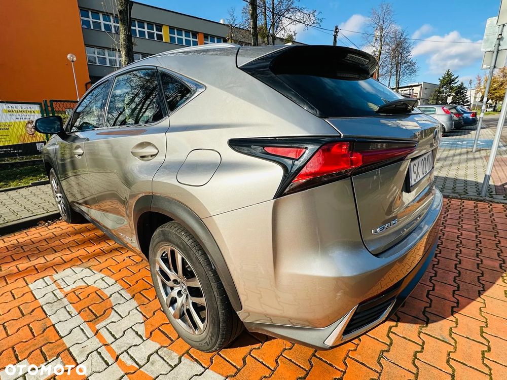 Lexus NX 300h Comfort AWD - 3