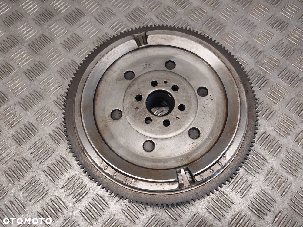 KOŁO DWUMASOWE AUDI A4 B5 1.8 20V PASSAT B5 06B903016G - 2