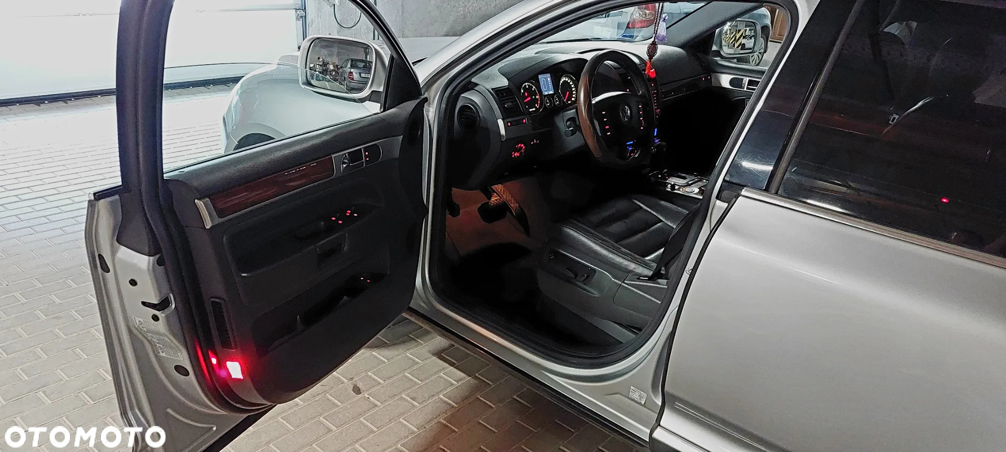 Volkswagen Touareg - 17