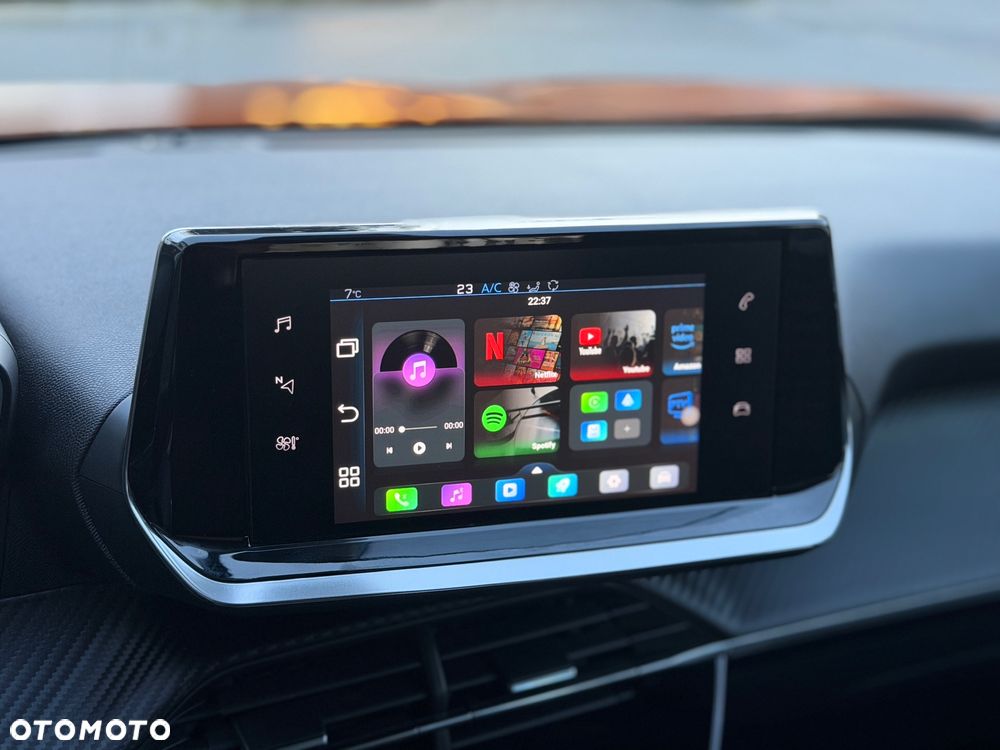 Peugeot 2008 PureTech 130 EAT8 Active - 32