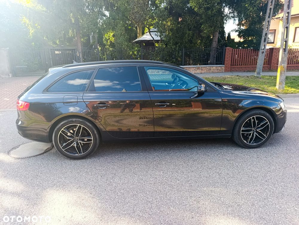 Audi A4 Avant 2.0 TDI DPF multitronic Ambiente - 8